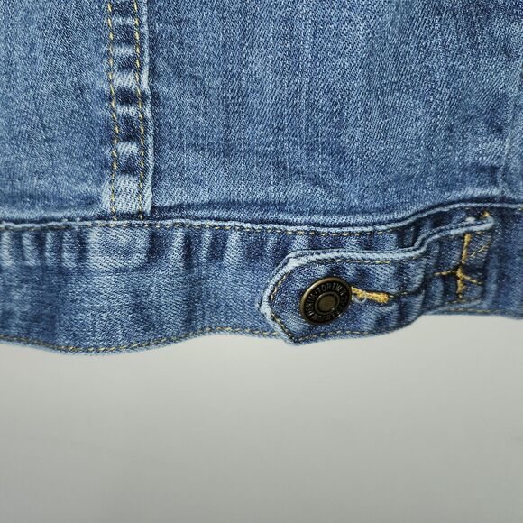 Forever 21 Girls M Premium Denim Jean Jacket Blue Slightly Distressed - Picture 7 of 11